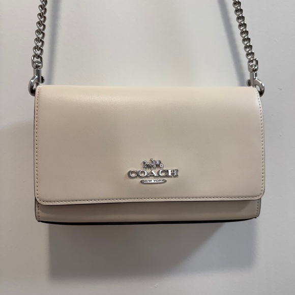 Coach Cream Crossbody Bag with Chain Strap -NWOT - Picture 4 of 6